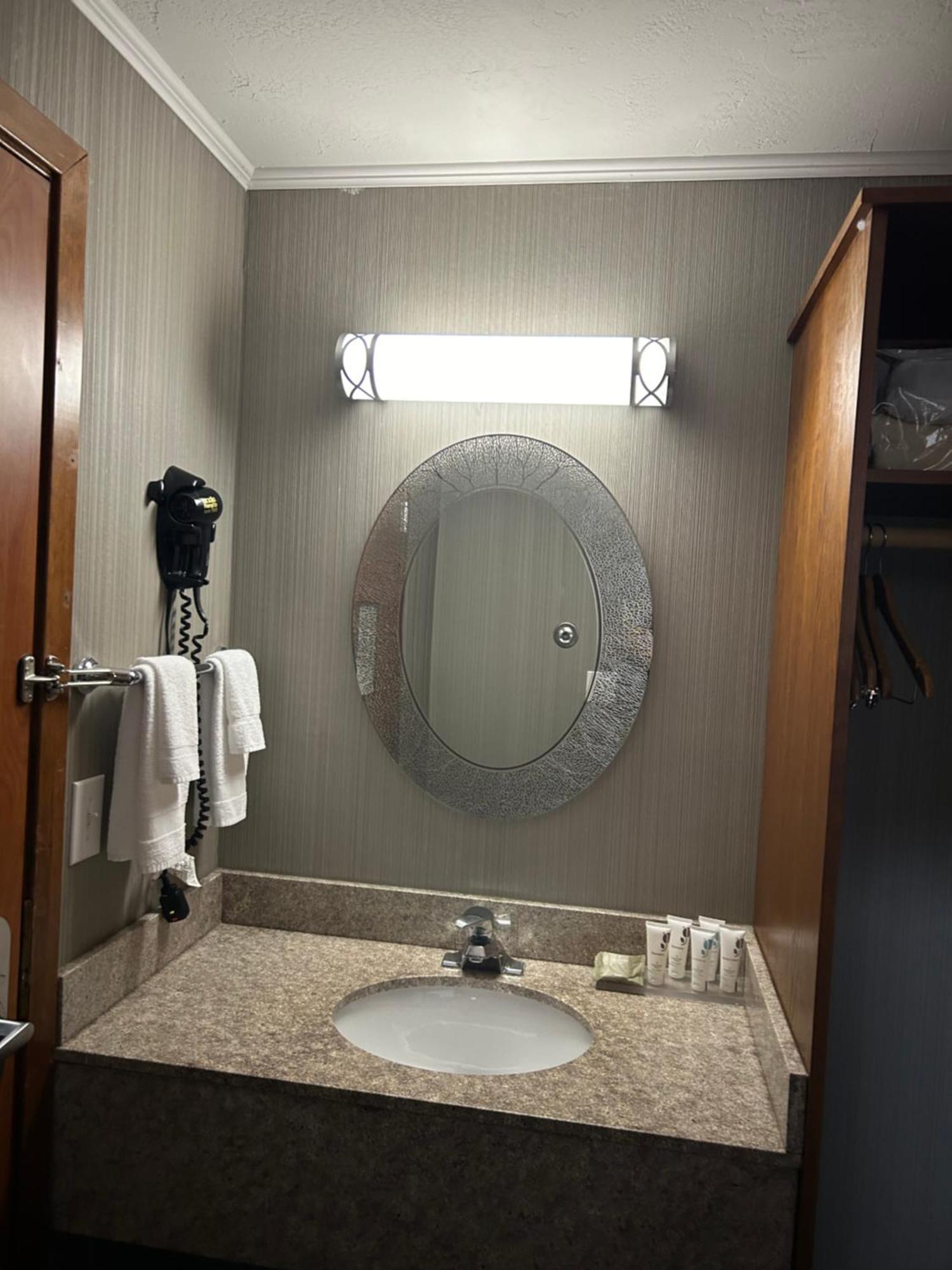Country Inn & Suites By Radisson, Delta Park North Portland Exteriör bild